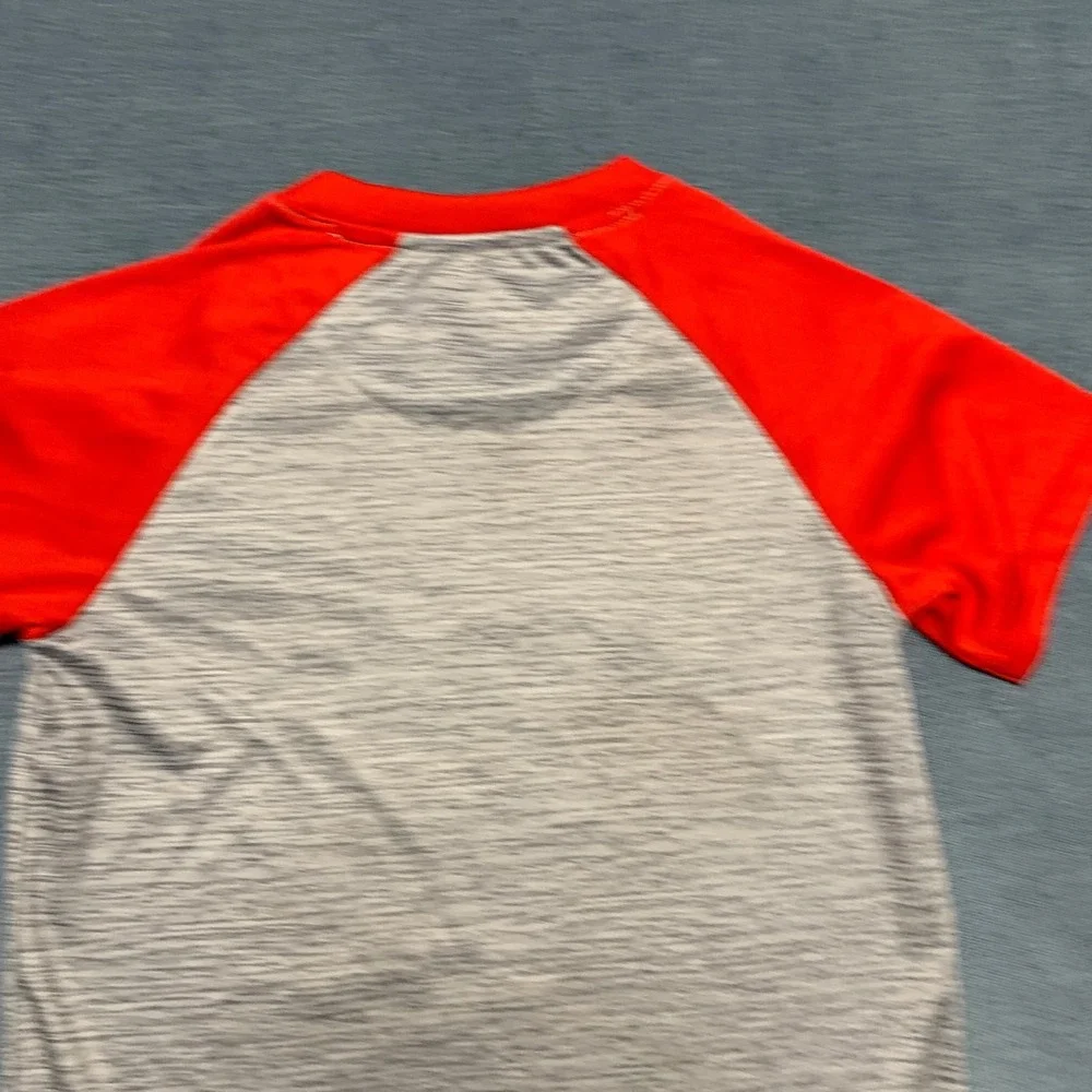 Nike Dri-Fit Raglan T-Shirt Boys 7 Red Gray Space Dye Swoosh Logo Athletic Cut